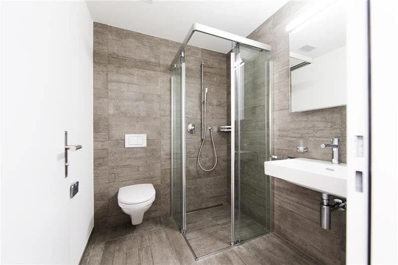 Moderne 4.5 Zimmer-Wohnung in Domat/Ems zu vermieten!