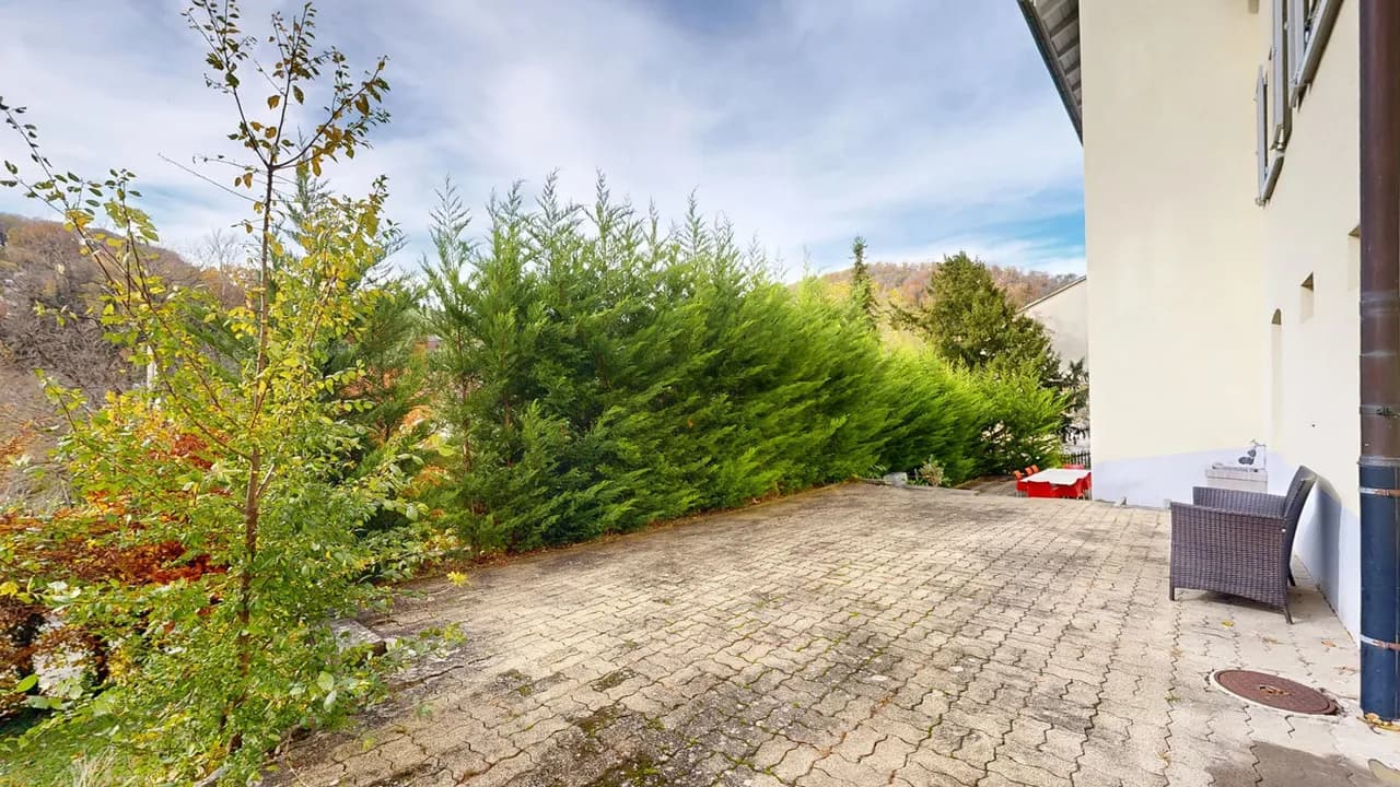 Charmante 2.5-Zimmer-Dachwohnung mit stilvollen Sichtbalken