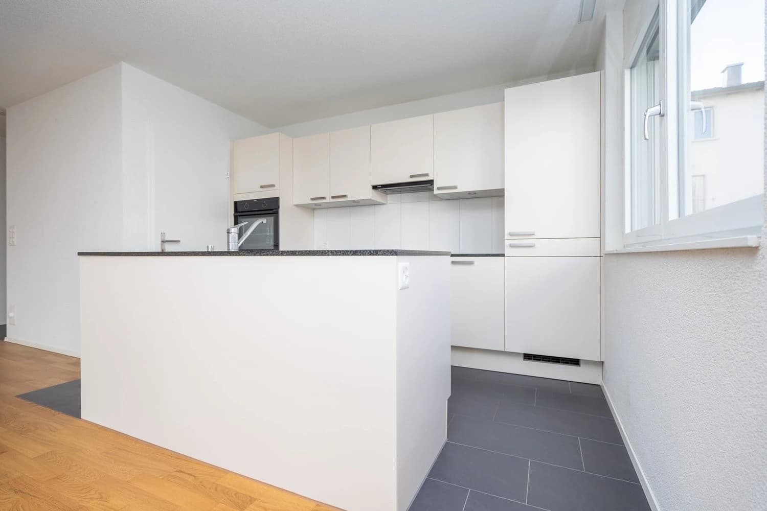 Moderne 3.5- Zimmerwohnungen (mit Lift)