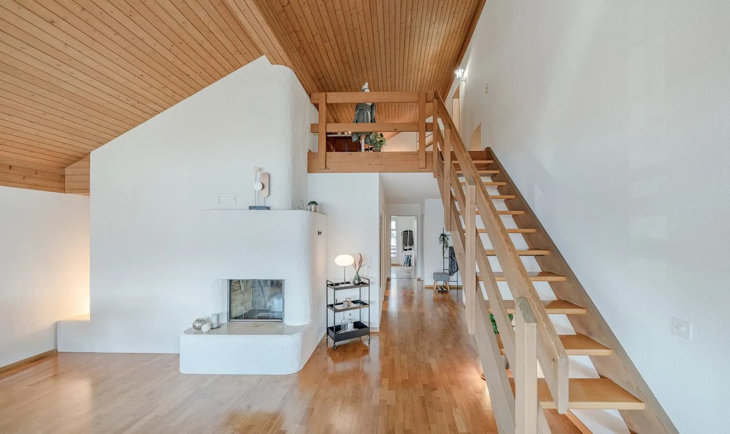 ATTRAKTIVE MAISONETTEWOHNUNG MIT SPEKTAKELSICHT