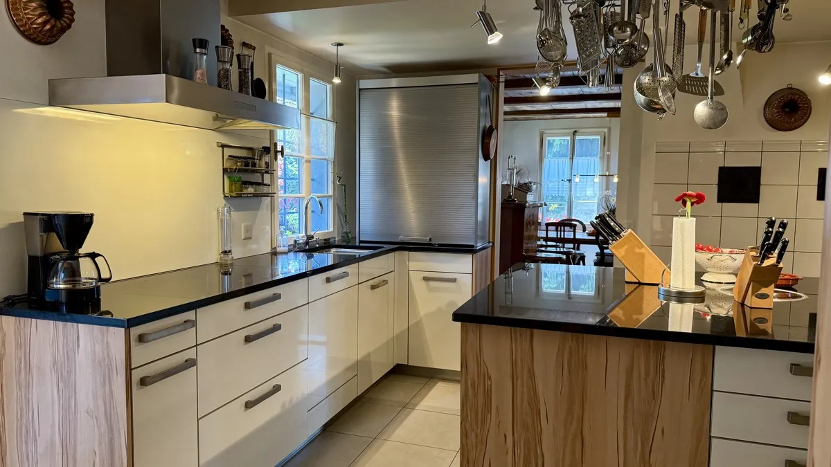 Wunderbares Rieghaus mit Werkstatt und Baulandreserve