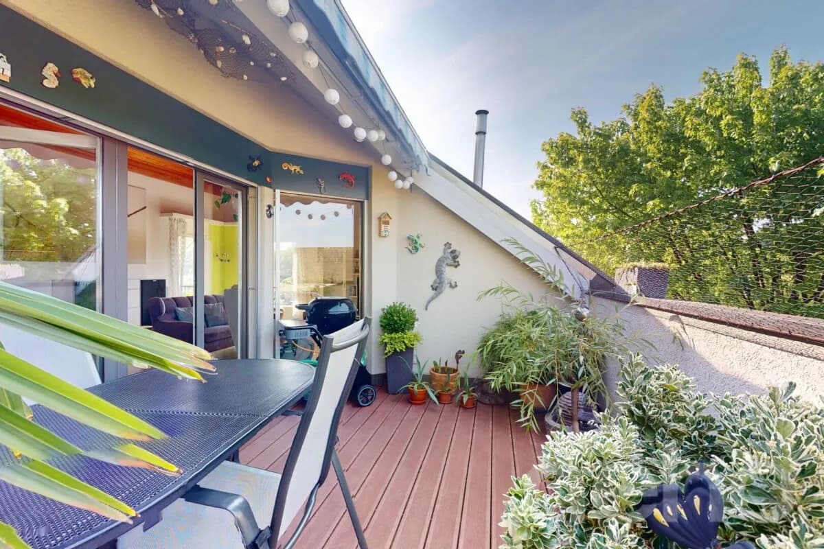 Ruhige 4.5-Zimmer-Dachwohnung mit Balkon in Kaiseraugst