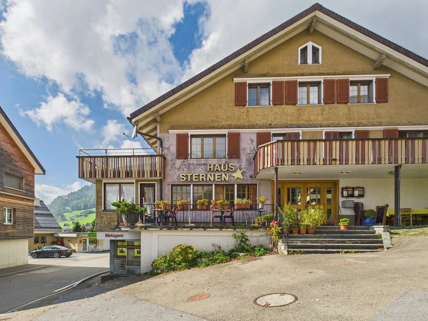 Heidi-Guesthouse "Sternen" - Wo alpine Magie auf Investment-Potenzial trifft
