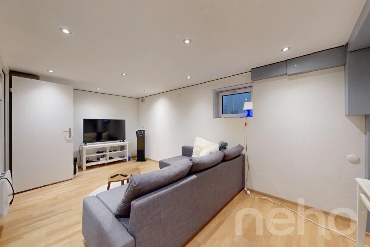 Familienfreundliches 6-Zimmer-Reihenmittelhaus in Bassersdorf