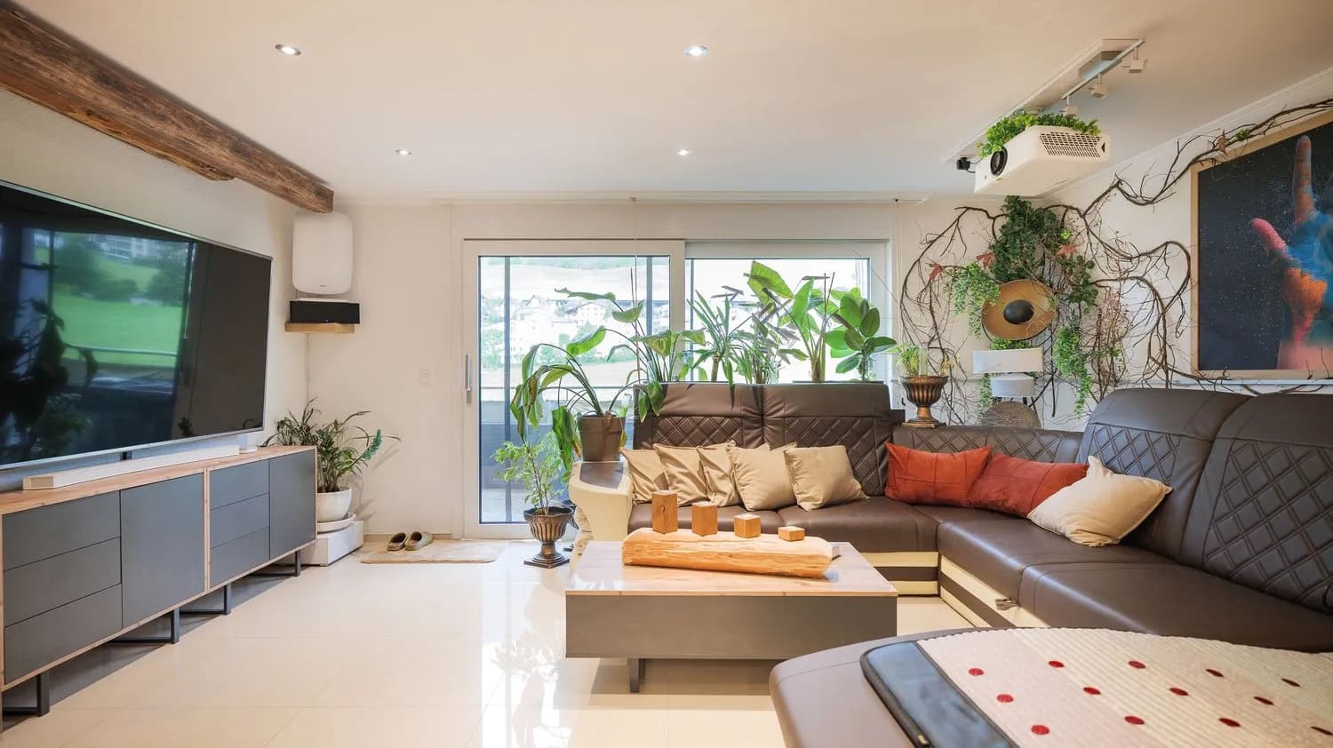 Zentrales MFH mit 3 Einheiten in Buochs - modern, mit Lift