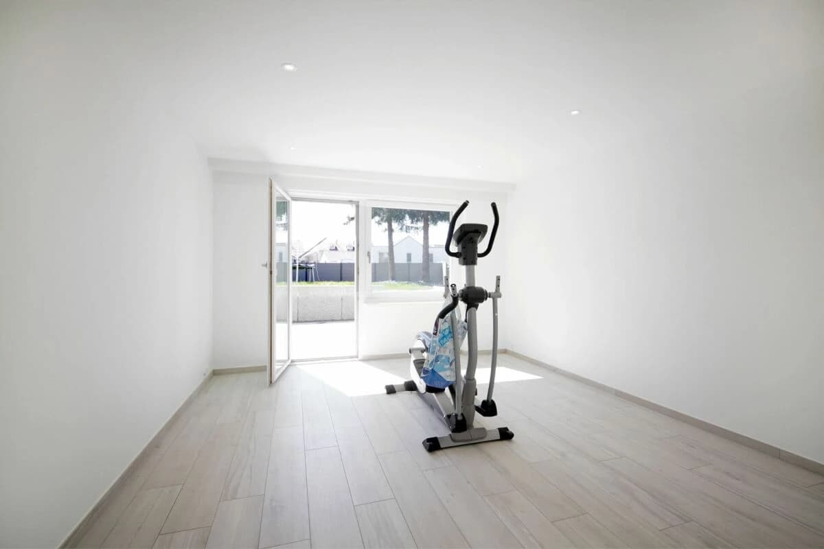 Gehobene 2.5-Zimmerwohnung mit riesigem Garten!