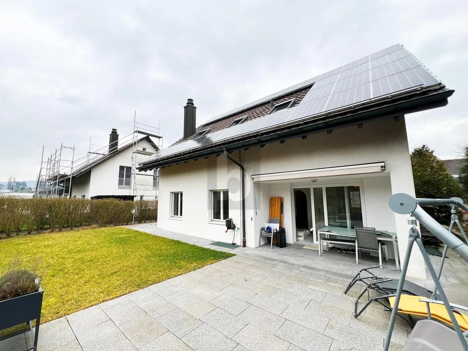 FAMILIENFREUNDLICH MIT GARTEN UND VIEL PLATZ!