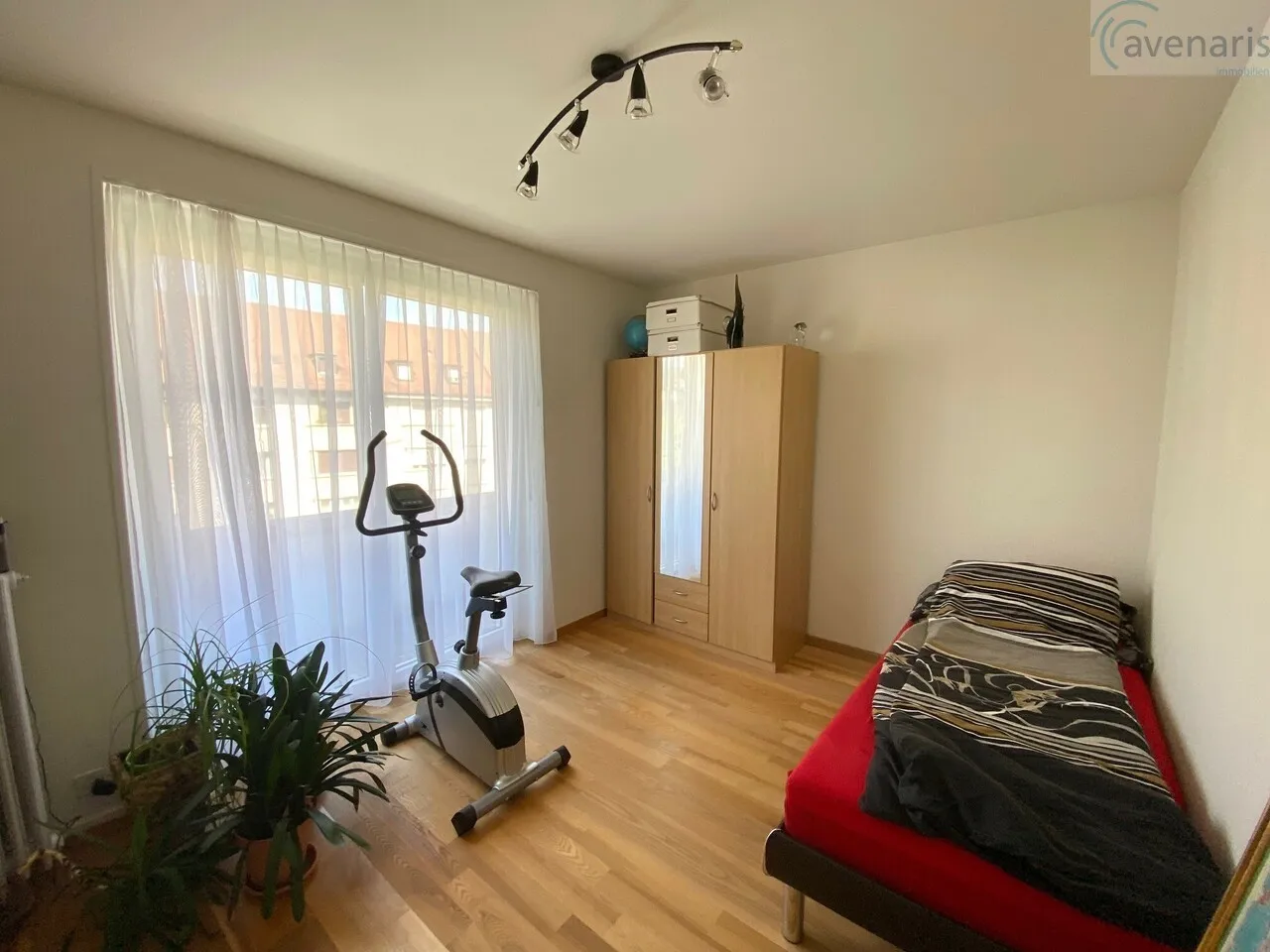 Geräumige 2.5-Zimmer Eigentumswohnung mit einer Mansarde