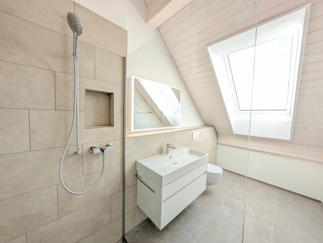 Unverbaubare Sicht in die Landwirtschaftszone und den Uetliberg garantiert!