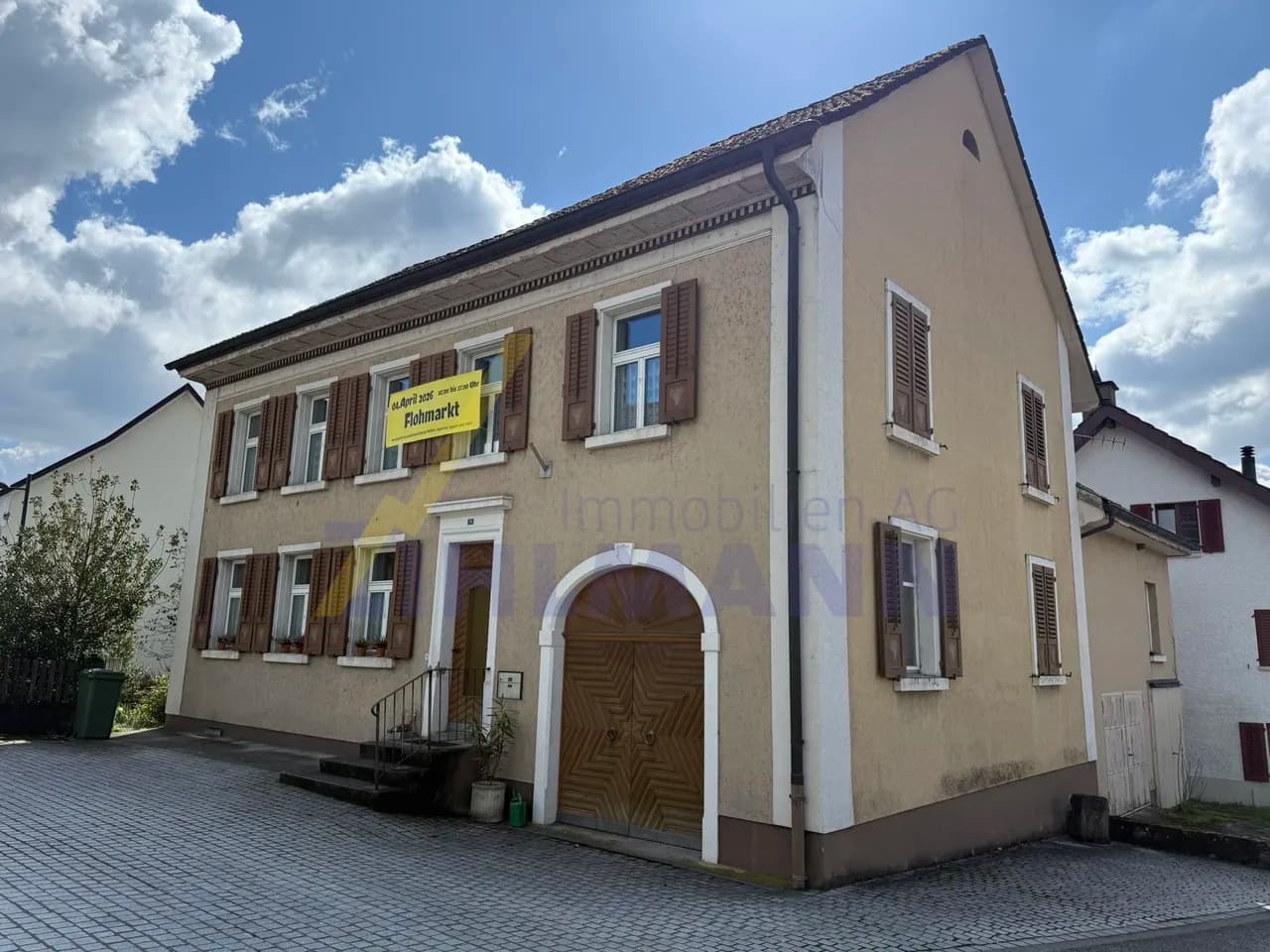 Grosszügiges Einfamilienhaus mit Scheune und vielseitigen Nebenräumen