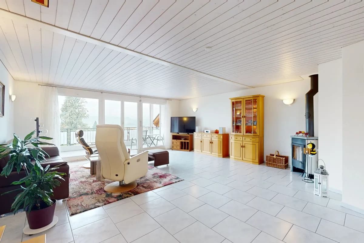 Dachwohnung mit fantastischer Bergsicht