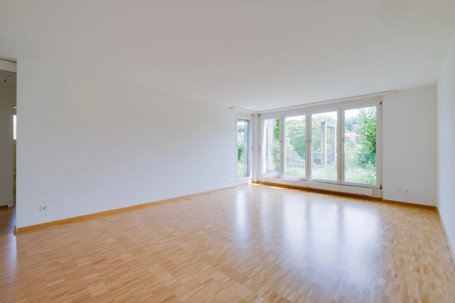 Der Frühling steht vor der Tür. Gartensitzplatz gefällig?