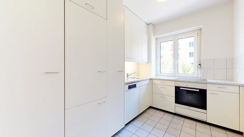 3 Gehminuten bis zur Tramhaltestelle Burgernziel