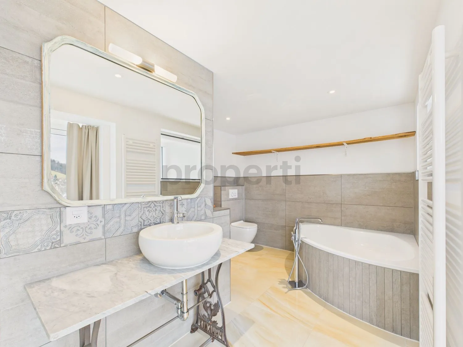 Grosszügiges Einfamilienhaus mit vielseitigem Nutzungskonzept in Weiach