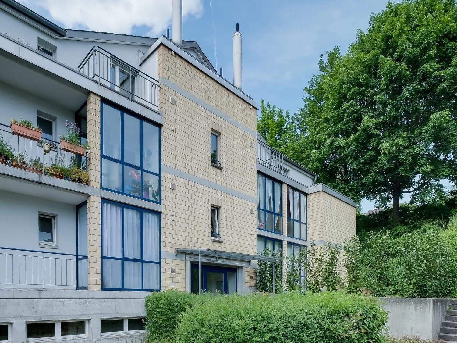 Der Frühling steht vor der Tür. Gartensitzplatz gefällig?