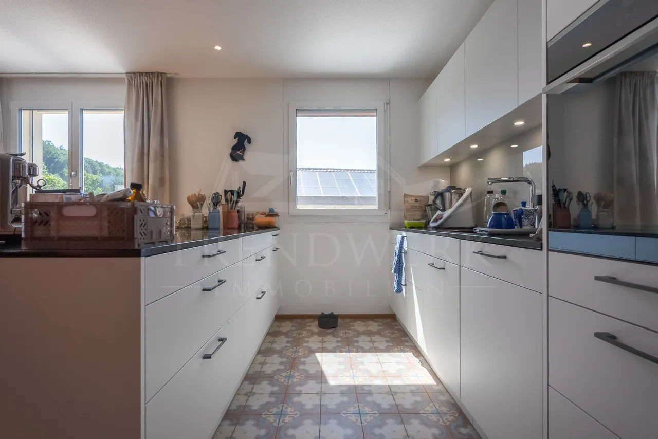 Moderne 4.5-Zimmer-Eigentumswohnung in Leuzigen