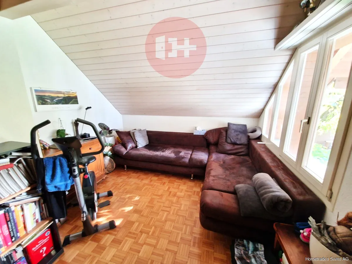 RUSTIKALES 5-ZIMMER BIJOU AUF 2 ETAGEN MIT SCHWEDENOFEN!