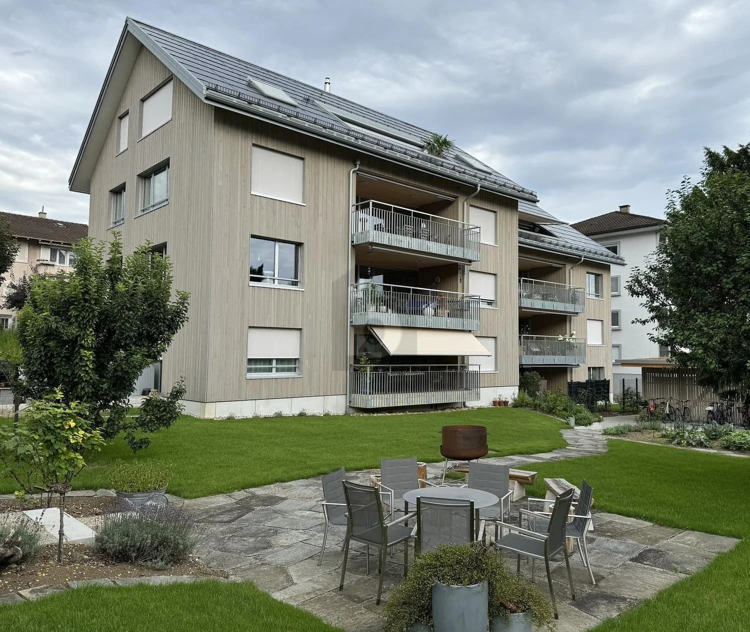 WEITSICHT MIT MODERNEM EIGENTUMSSTANDARD!