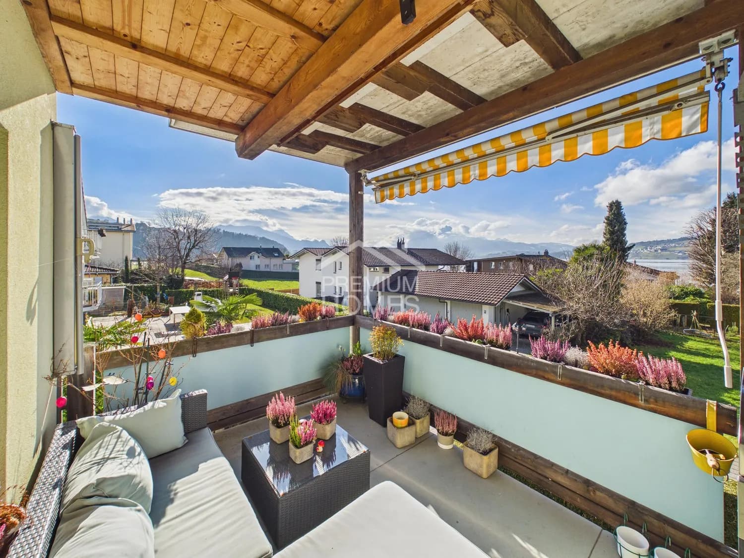 Raum und Aussicht auf zwei Etagen!