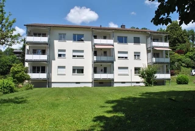 Schöne helle 2-Zimmer-Wohnung im Grünen