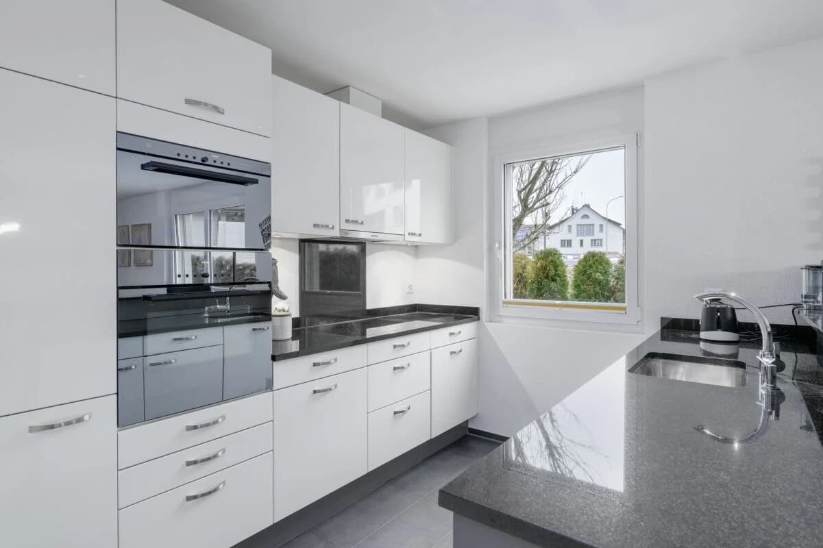 Grosszügige Gartenwohnung - stilvoll und modern