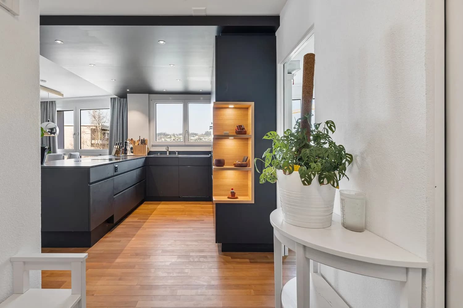 Zentrale Lage mit Weitsicht und hochwertiger Ausstattung