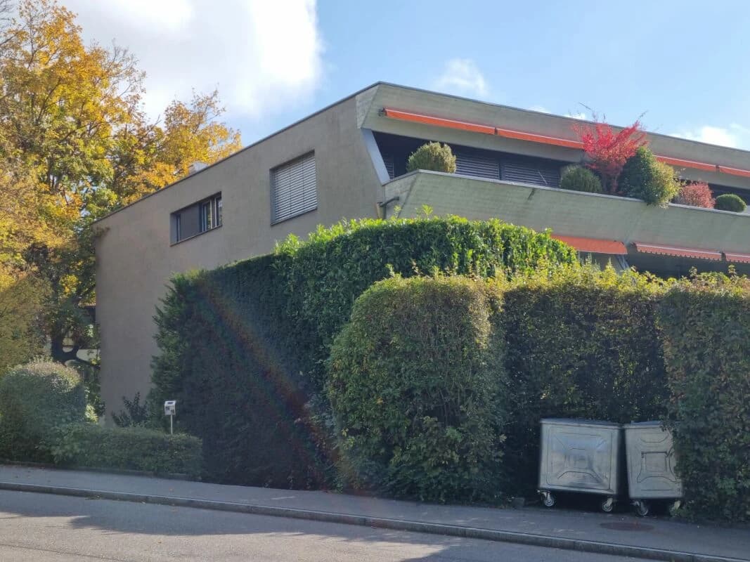 2.5 Zi. Attika mit unverbaubarer See- und Bergsicht