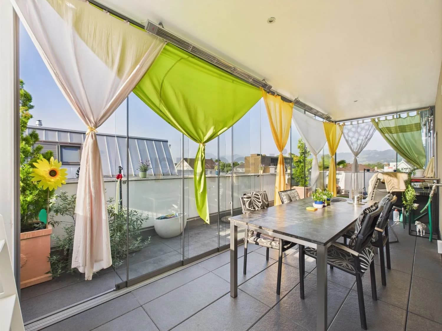 Exklusive 3.5-Zimmer-Wohnung mit fantastischem Ausblick in Widnau