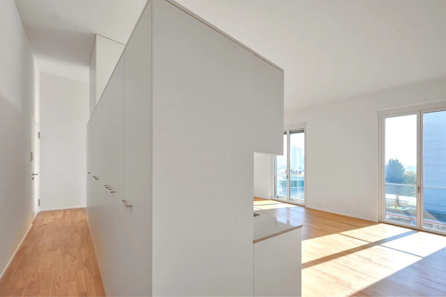 Trendige und lichtdurchflutete Wohnung