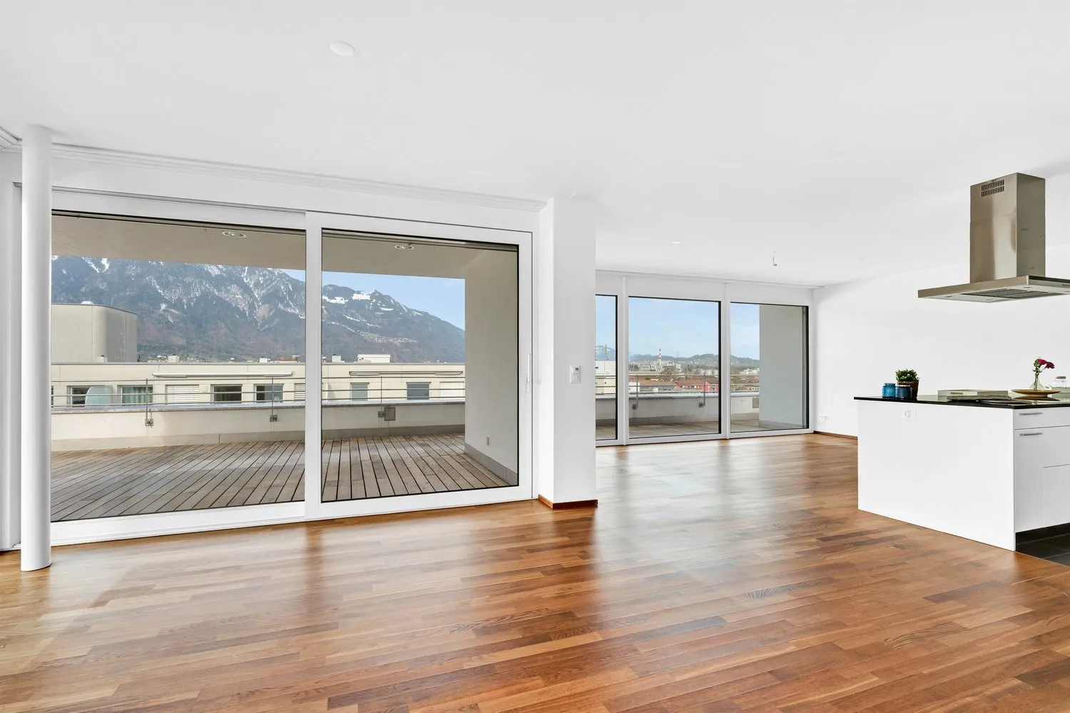 Hochwertige Wohnung mit grosszügiger Terrasse