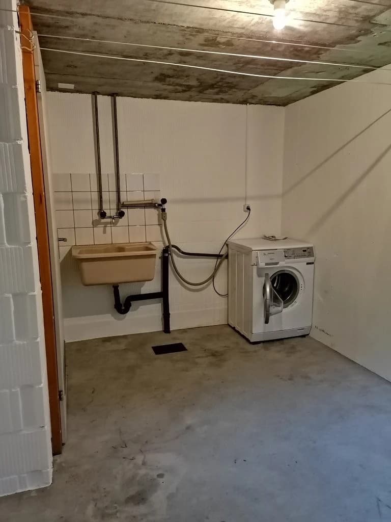 Heimelige Dachwohnung mit Cheminée