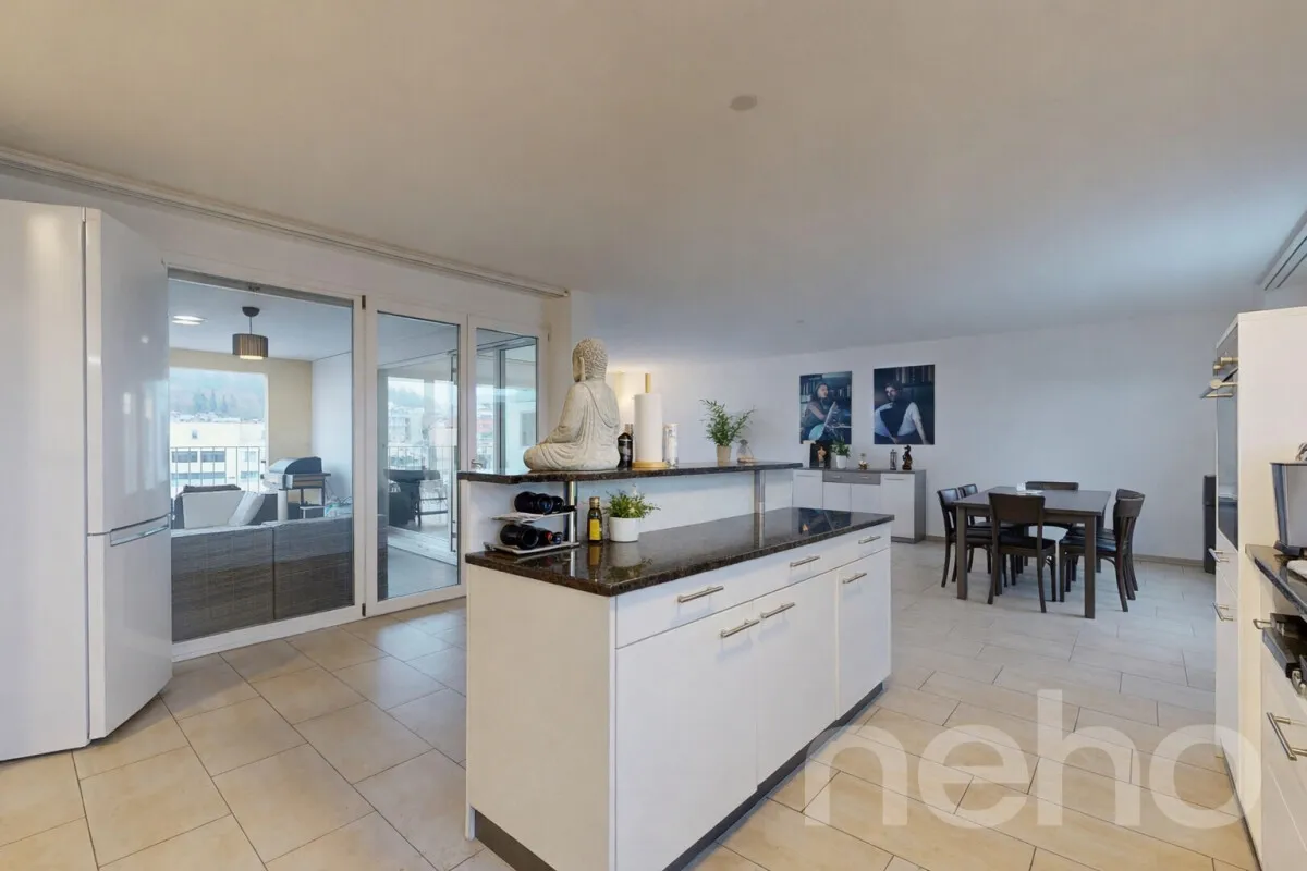 Grosszügige 5.5-Zimmer Wohnung mit grosser Loggia in Schlieren
