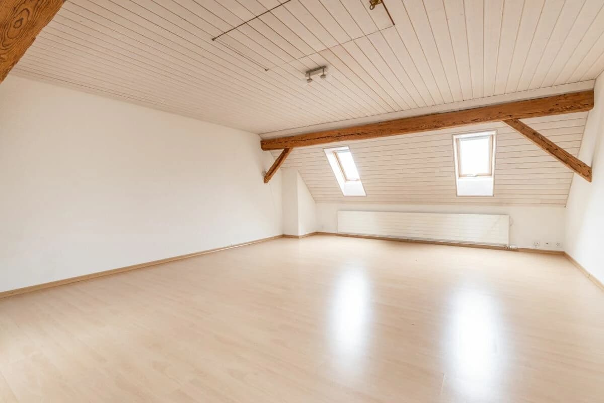 Potenzialreiches Bauernhaus mit drei Wohneinheiten und Scheune