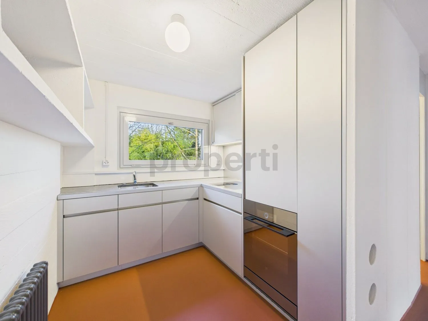 Neu renovierte 5.5-Zimmer elegante Maisonette-Wohnung mit idealer Lage in Wünnewil-Flamatt