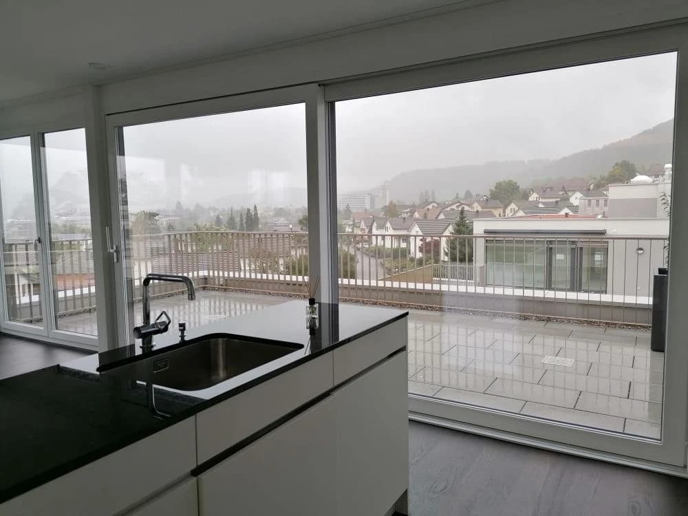 Moderne 3.5-Zimmer-Attikawohnung mit Lift und Minergie-Standard, Zurzach