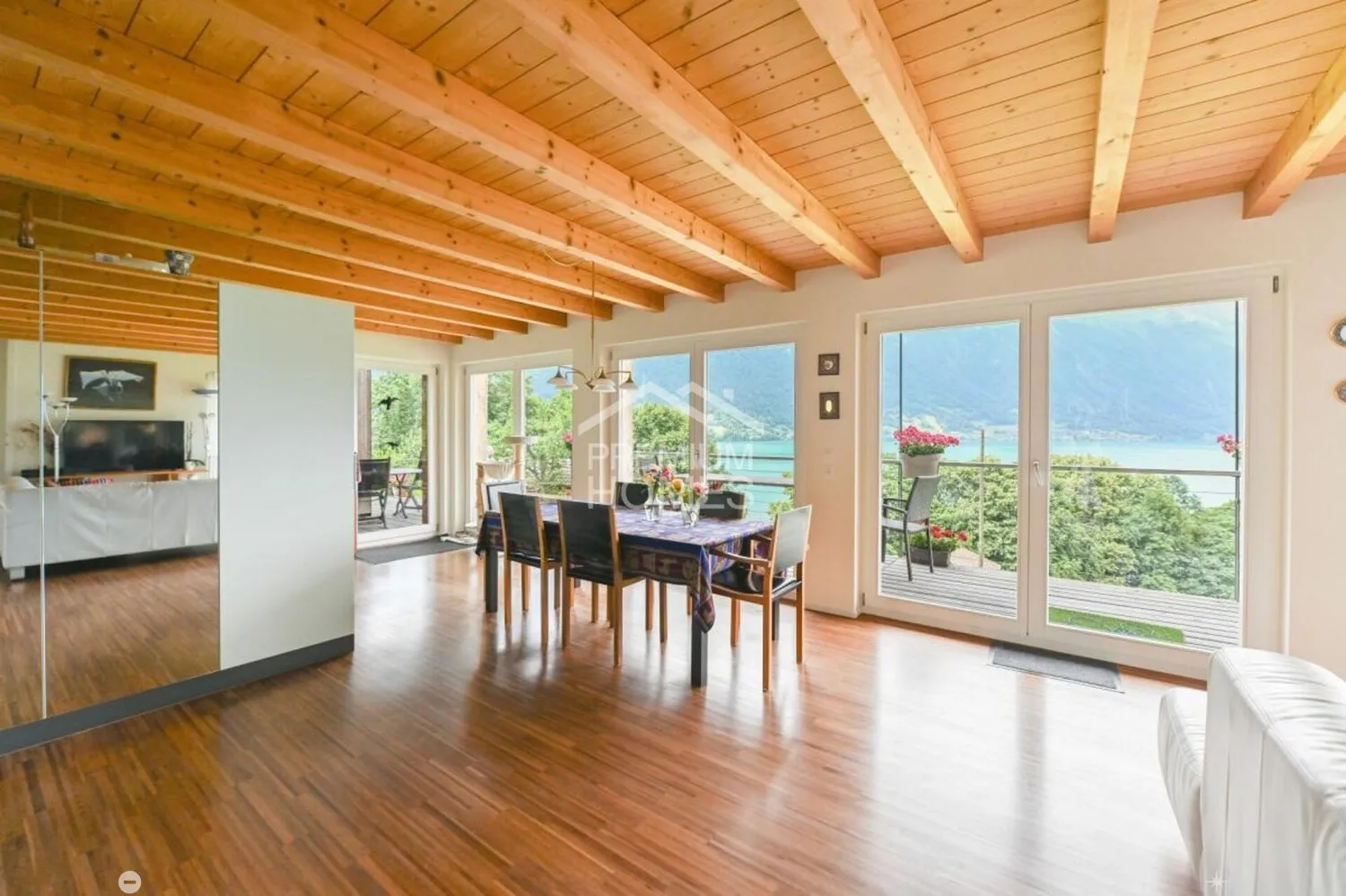 Panorama-Haus in Iseltwald