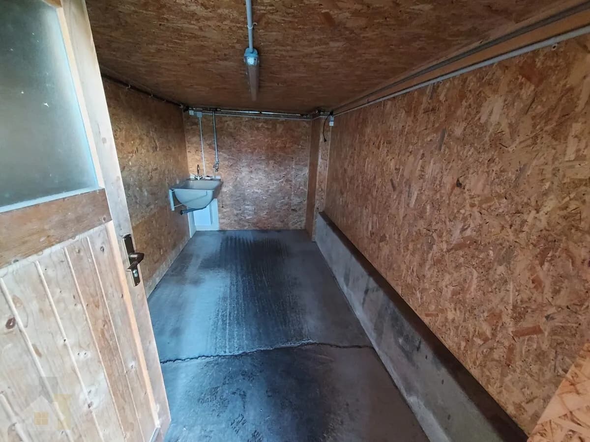 Selbstversorger Stall mit Auslauf für zwei Pferde zusammen