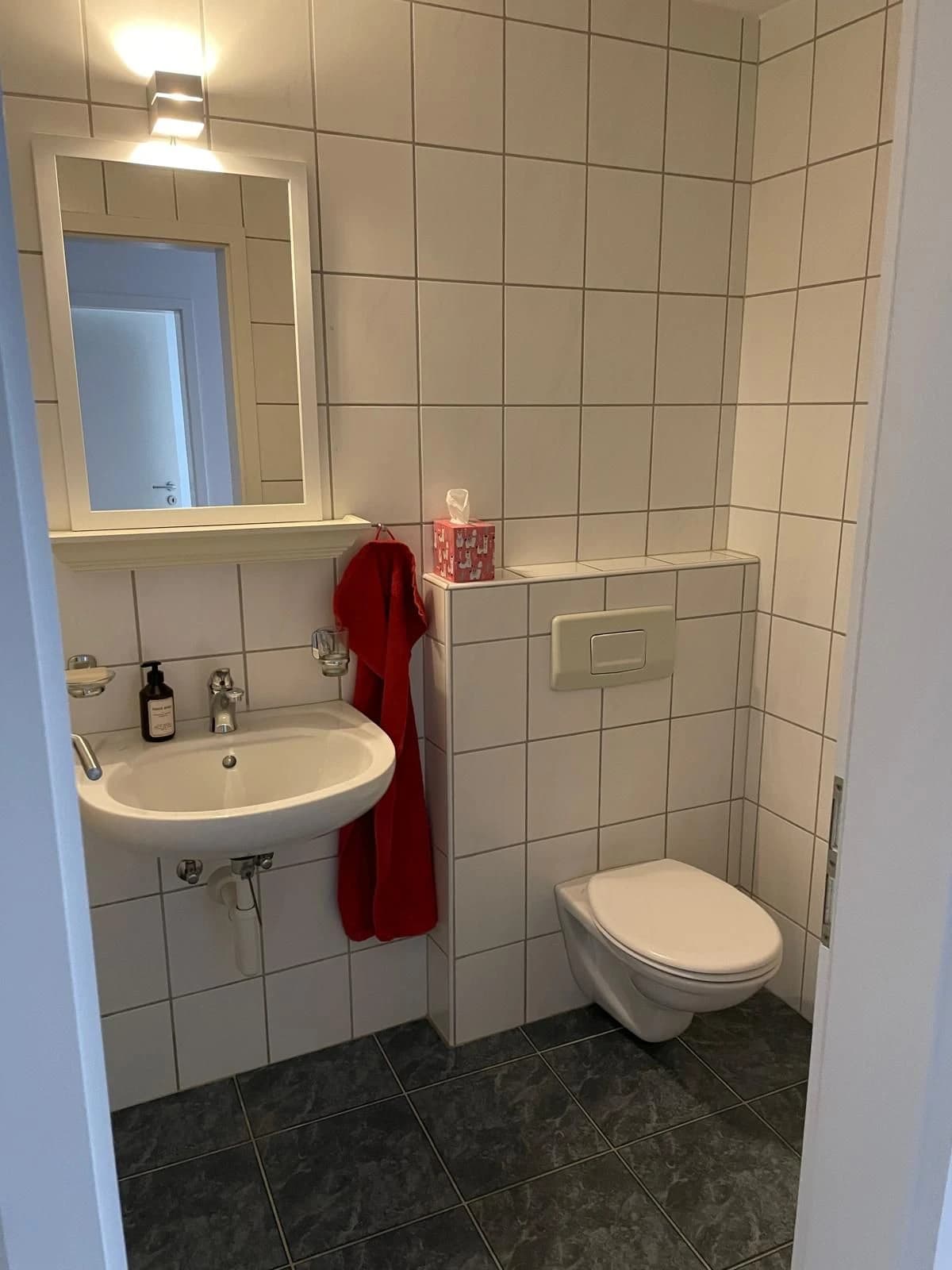 Stilvolle 5.5-Zimmer-Wohnung mit Balkon, Bolligen