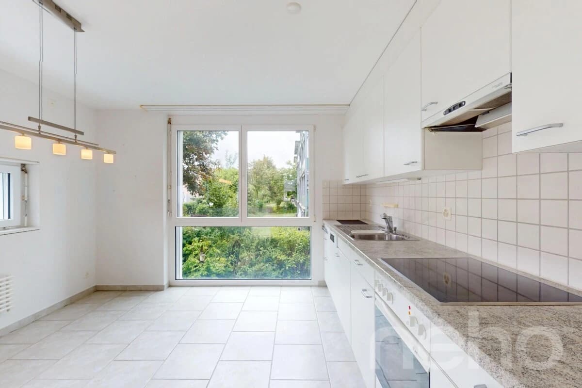 4.5-Zimmer Wohnung mit hellem Wohnambiente und 25 m2 grossem Balkon