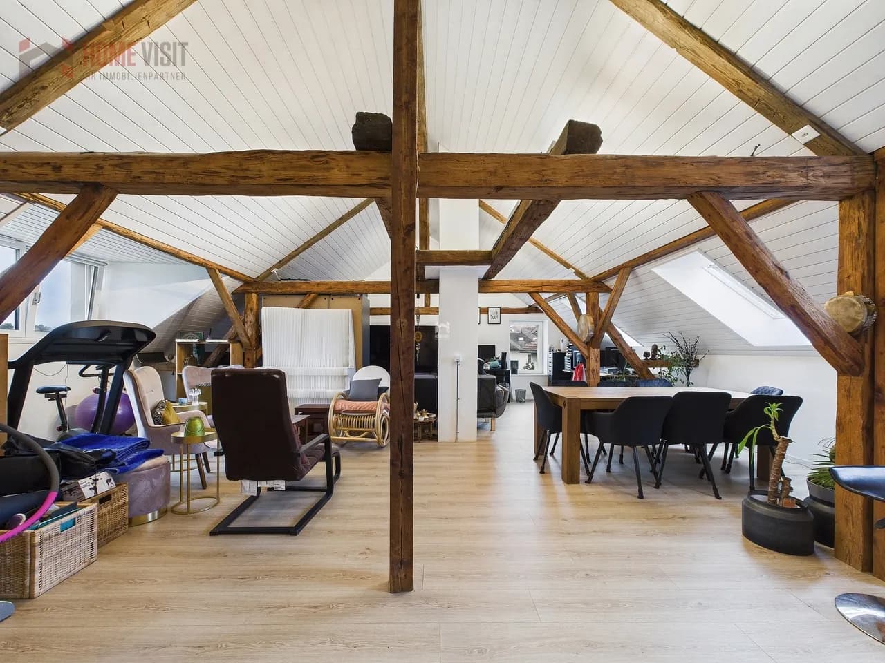 Grosszügiges EFH mit Gartenparzelle & Weitsicht - nahe der Aare