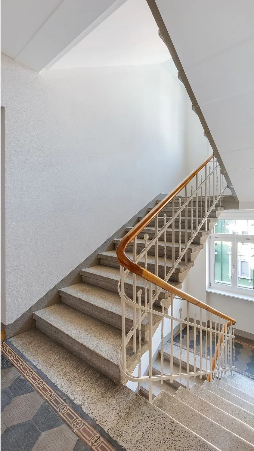 Frisch saniert - Mit grossem Sonnenbalkon