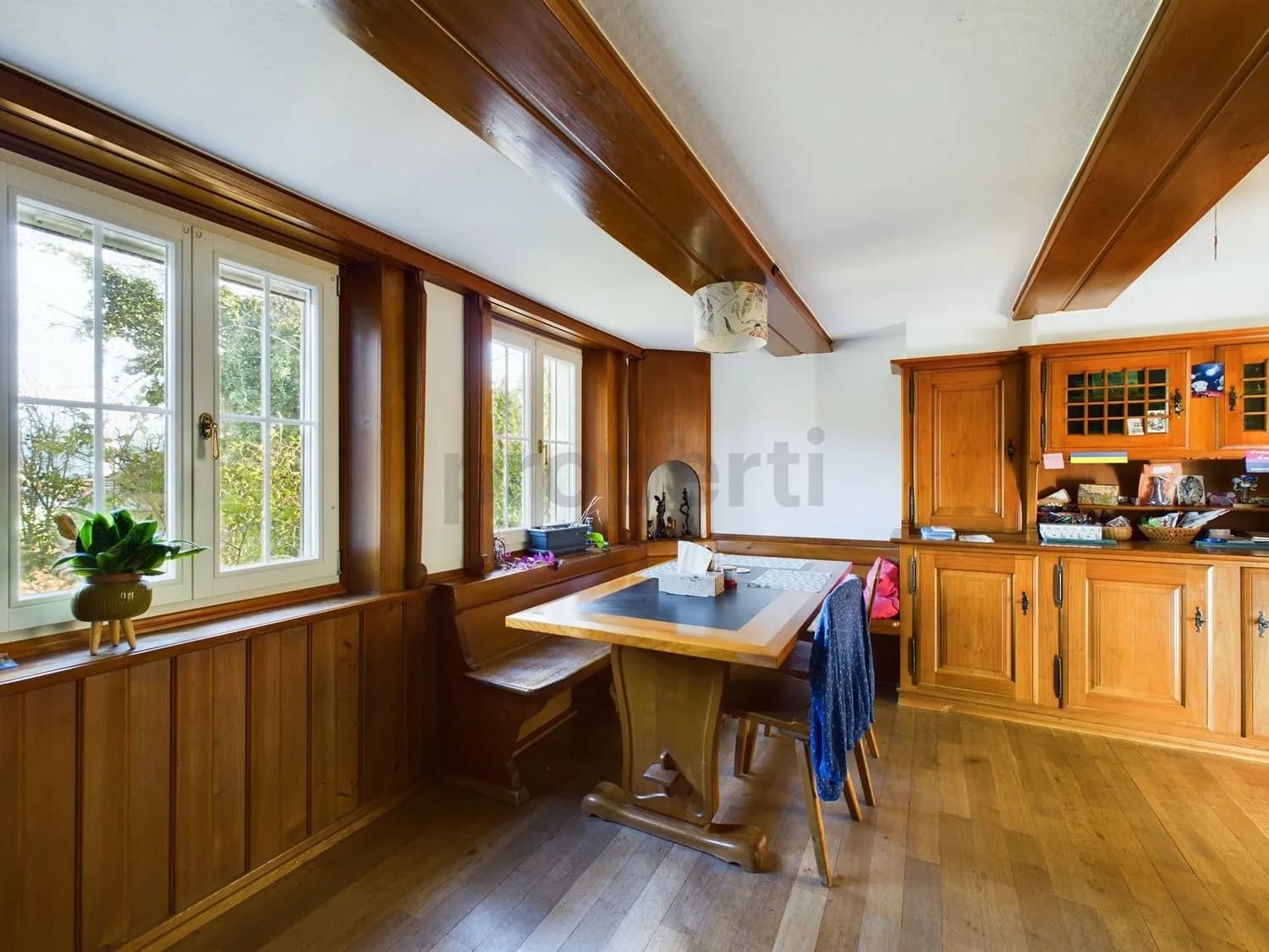 Modern 3.5-Zimmer-Wohnung mit renoviertem Ambiente, Eiken