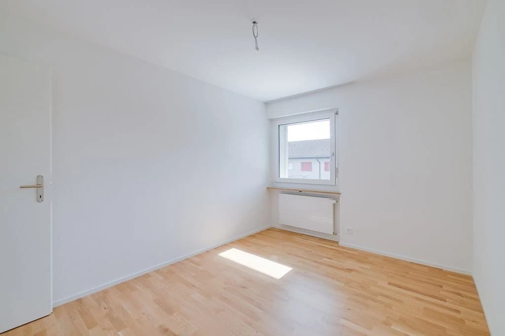 Zentrale und lichtdurchflutete Wohnung