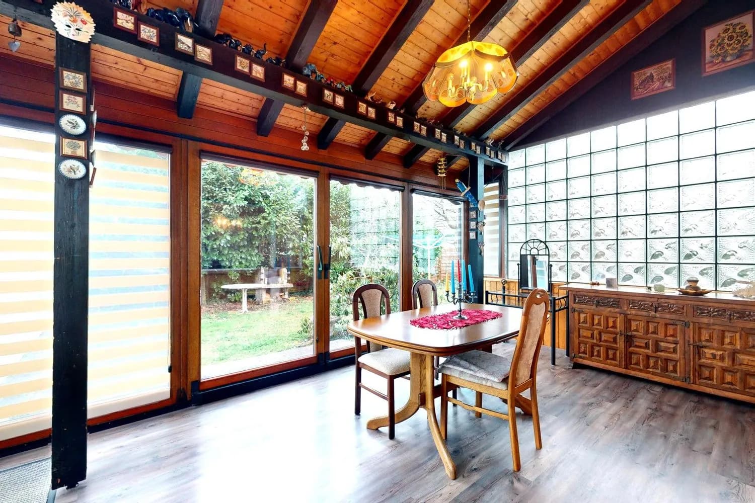 Attraktives 7.5 Einfamilienhaus mit grossem Grundstück mit Neubaupotential