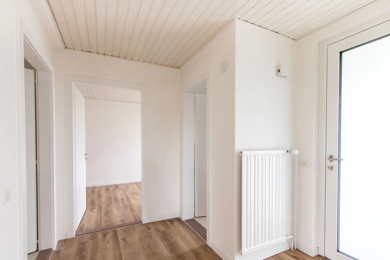 Schöne 3-Zimmer-Wohnung in Meyriez - im 1. Obergeschoss mit Laube