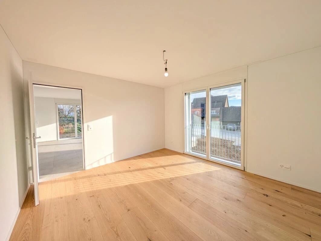 4.5-Zimmer-Wohnung im OG mit zwei Balkonen