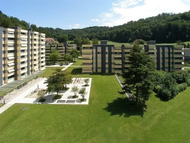 Grosse Familienwohnung mit etlichen Spielmöglichkeiten!