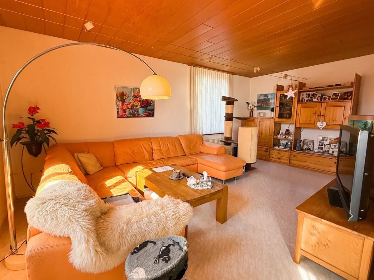 TOP-RENDITE | Dreifamilienhaus in Luterbach  Sanierte EG-Wohnung