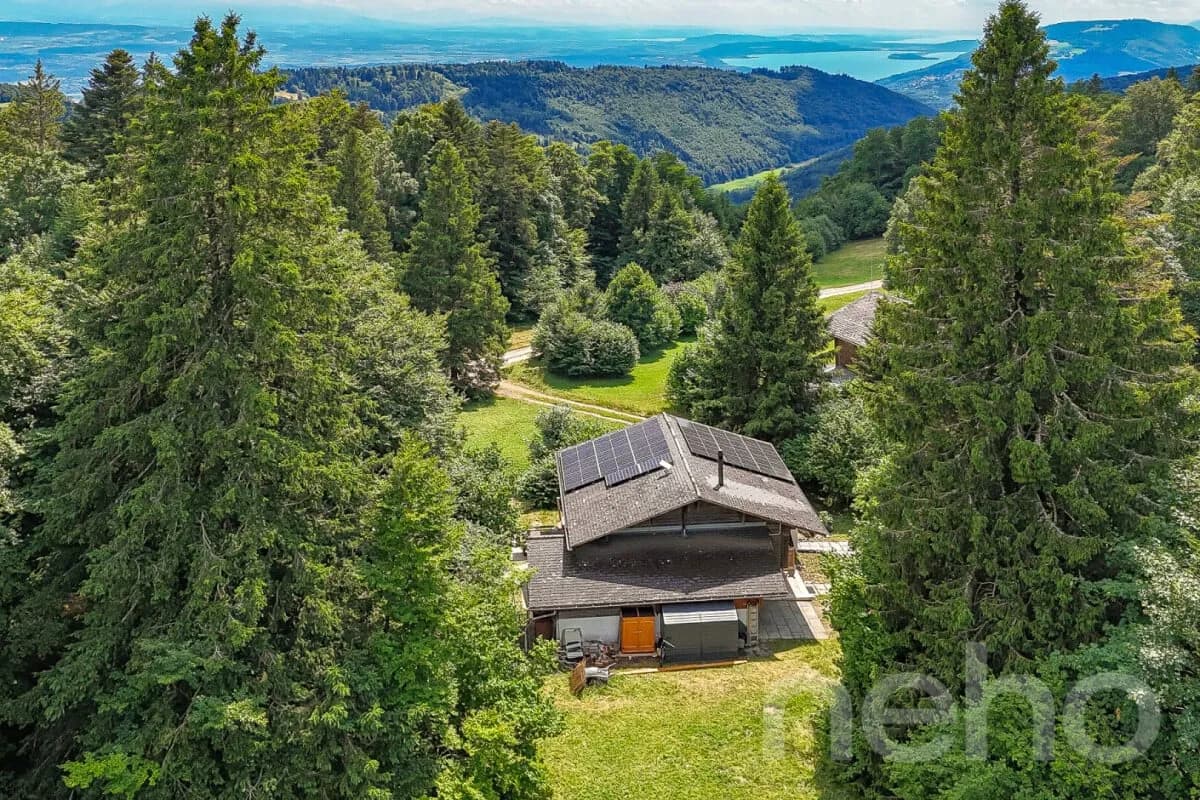 Chalet d?exception avec vue panoramique et exposition plein sud