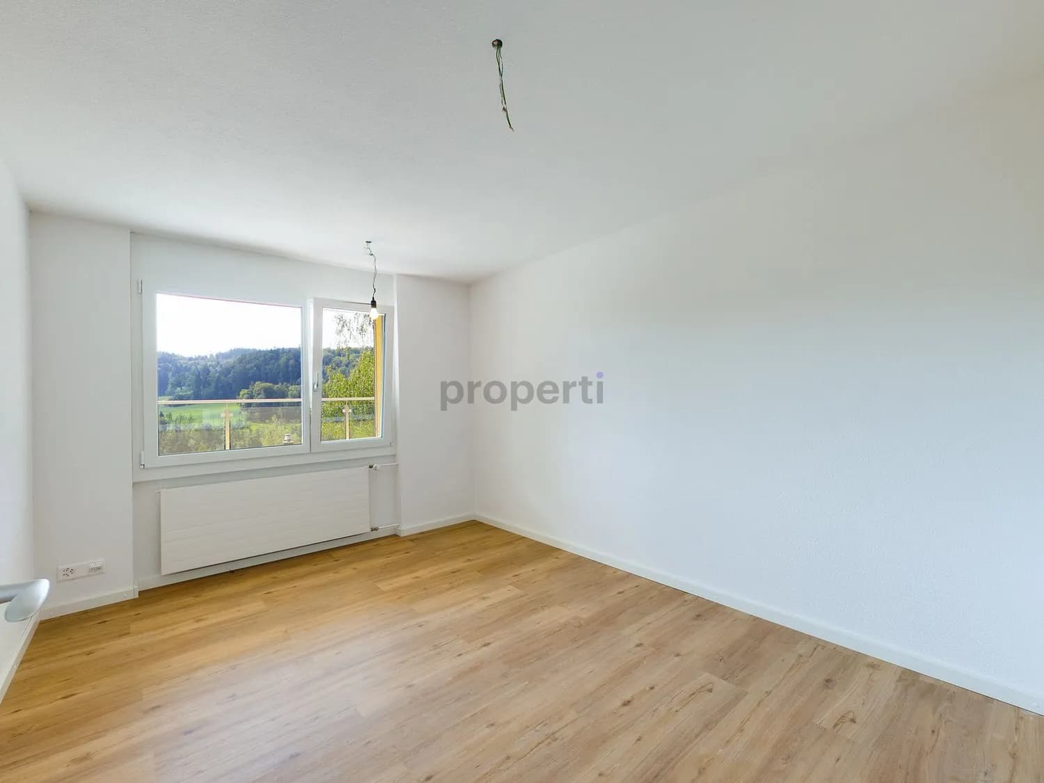 Leben wie im Einfamilienhaus - ruhig gelegene, moderne 3.5 Zimmer Wohnung mit eigenem Gartensitzplatz